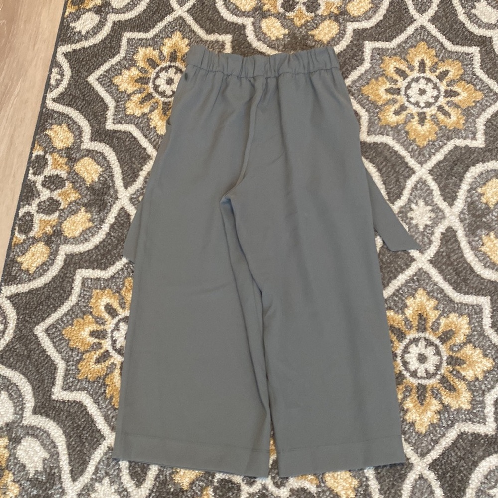 ❌SOLD❌Lululemon On The Fly Wide Leg Crop 4 - Picture 2 of 3